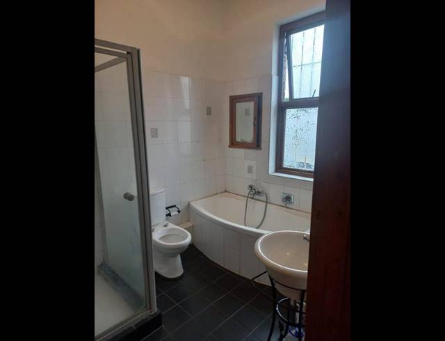 3 BEDROOM HOUSE FOR SALE IN KENSINGTON